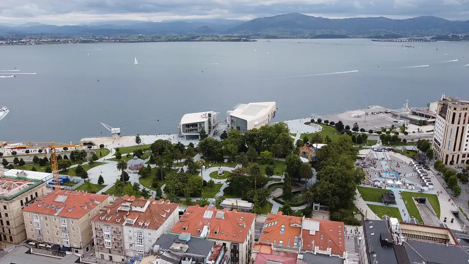 Jardines de Pereda y bahía