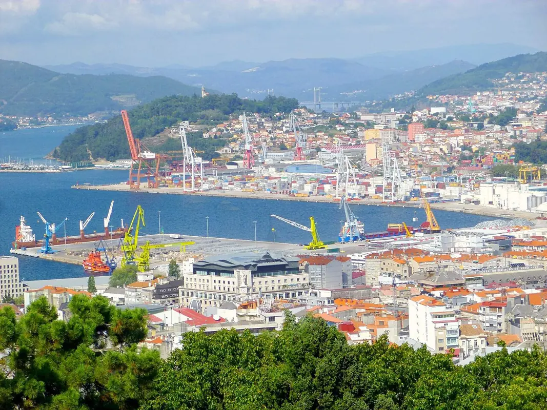 Vista de Vigo y su puerto
